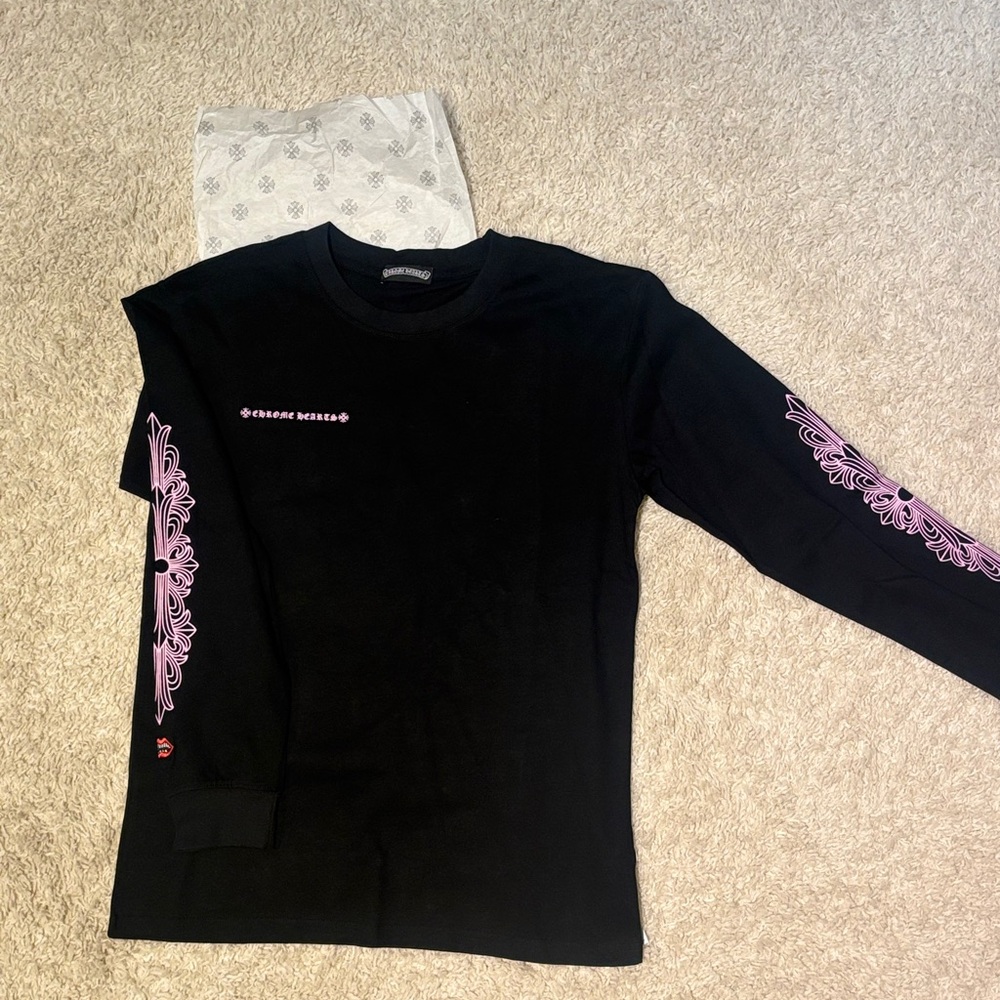 Chrome heart Long Sleeve Shirt with Pink floral  Crew neck Matty Boy Collection